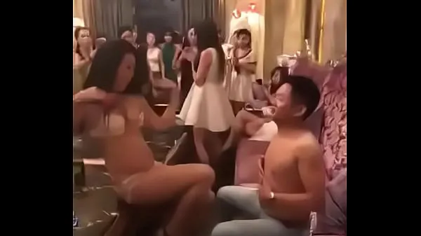 XXX Sexy girl in Karaoke in Cambodia seje film
