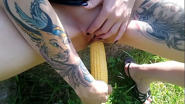 XXX Lucy Ravenblood fucking pussy with corn in public coola filmer