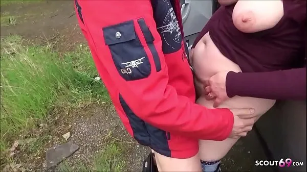 XXXUgly German Mature Street Outdoor Fuck by Young Guy很酷的电影