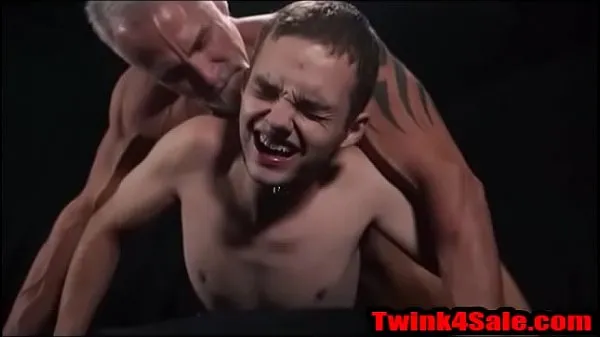 XXX Submissive Boy takes hard Silver daddy cock bareback زبردست فلمیں
