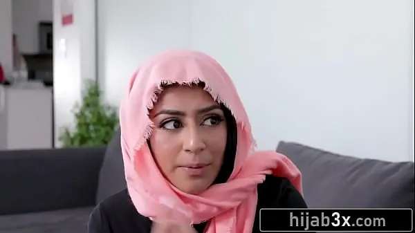 XXX Hot Muslim Teen Must Suck & Fuck Neighbor To Keep Her Secret (Binky Beaz εντυπωσιακές ταινίες