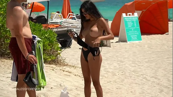 XXX Huge boob hotwife at the beach coola filmer