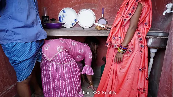XXX Indian step Family in Kitchen XXX in hindi klassz film